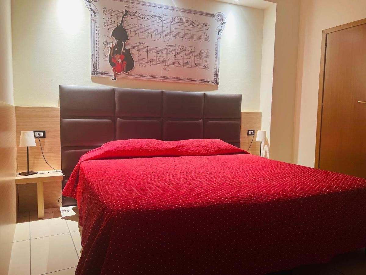 Albergo Visconti Кремона Екстериор снимка